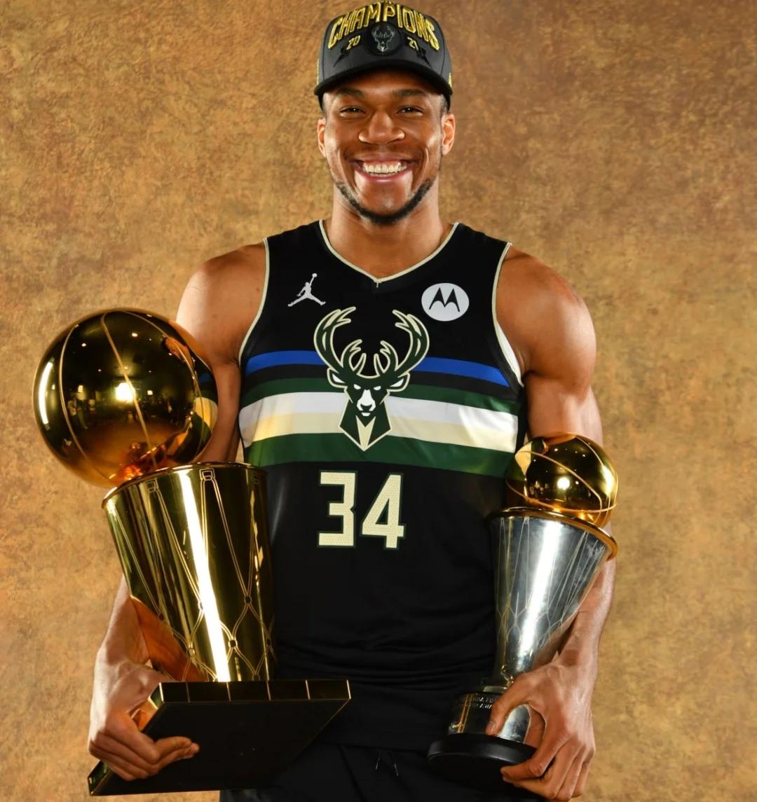 九游体育-字母哥在加拿大队比赛中大胜，精彩发挥引发热议！的简单介绍