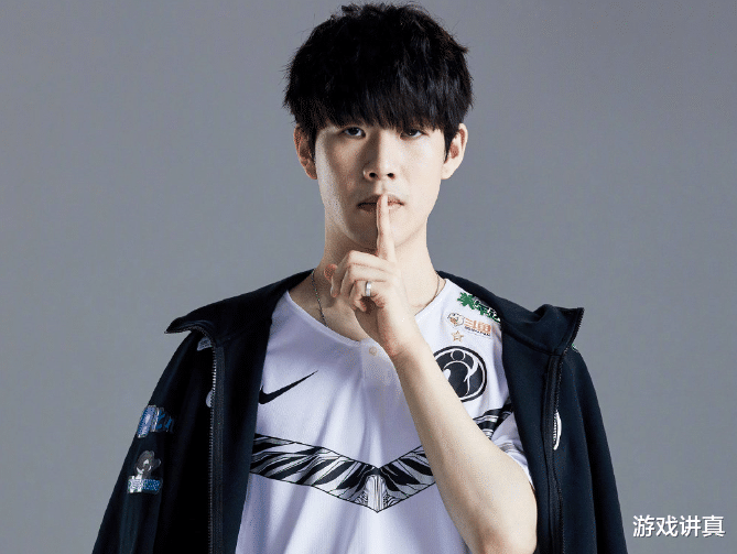 九游体育-包含Rookie连续三场比赛得分超过回归赛场，美国队挑战极限！的词条